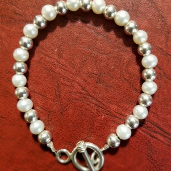 Silpada Sterling Silver & Pearl Bracelet - Picture 4 of 11
